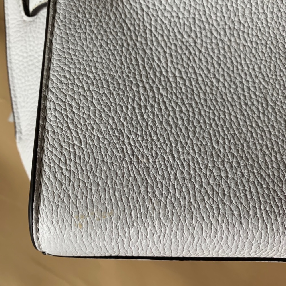 MK Hamilton Traveler in White Pebbled Leather - Picture 8 of 11